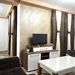 Cozy In With Wifi アパート