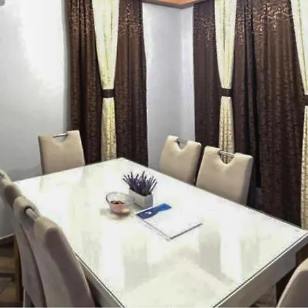 Lovely In With Wifi Apartman Vodice