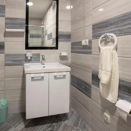 Apartman Lovely In With Wifi