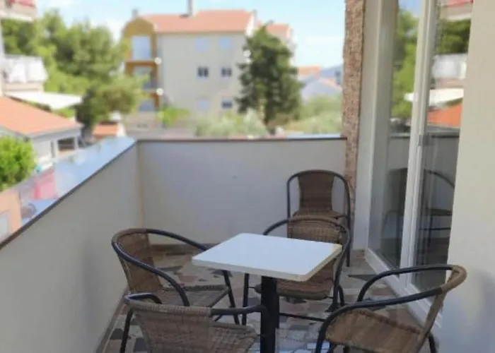 Lovely In With Wifi Apartamento